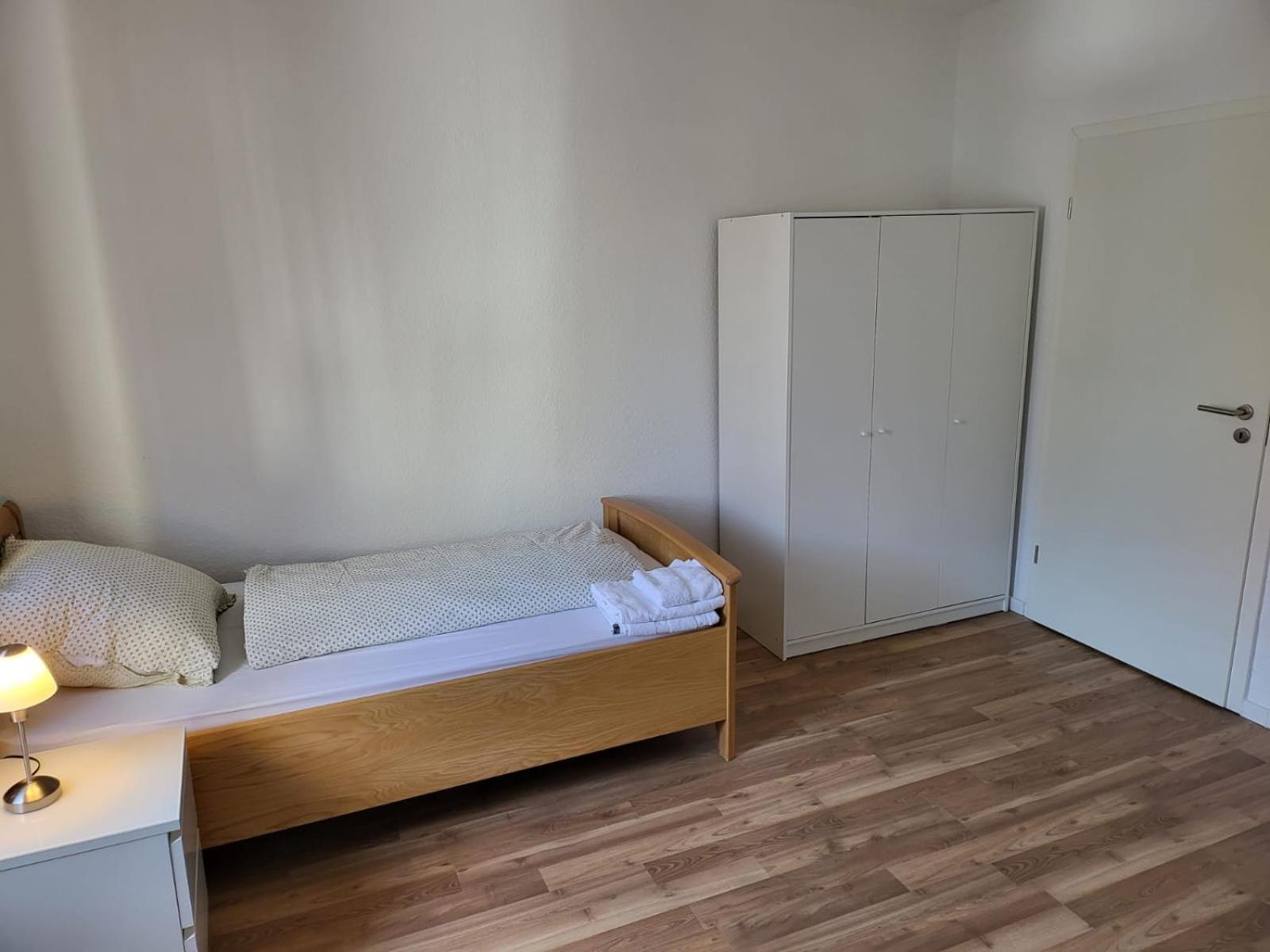 Privates Einzelzimmer Direkt An Der Uniklinik Mainz Apartment Room photo